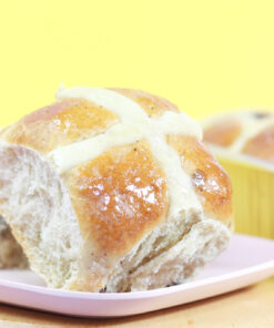 hot cross buns Lagos hot cross buns Nigeria fresh hot cross buns Lagos Easter baked goods Nigeria buy hot cross buns Lagos Easter pastries Lagos freshly baked hot cross buns Nigeria